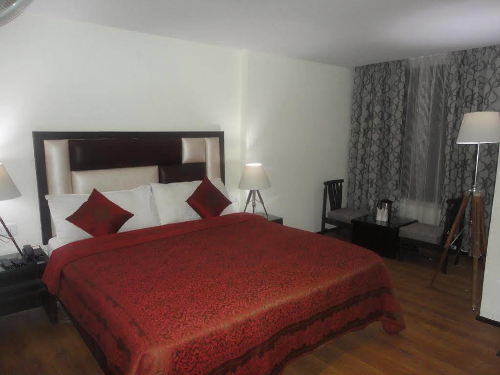 Swiss Wood Hotel Manali  Exterior photo